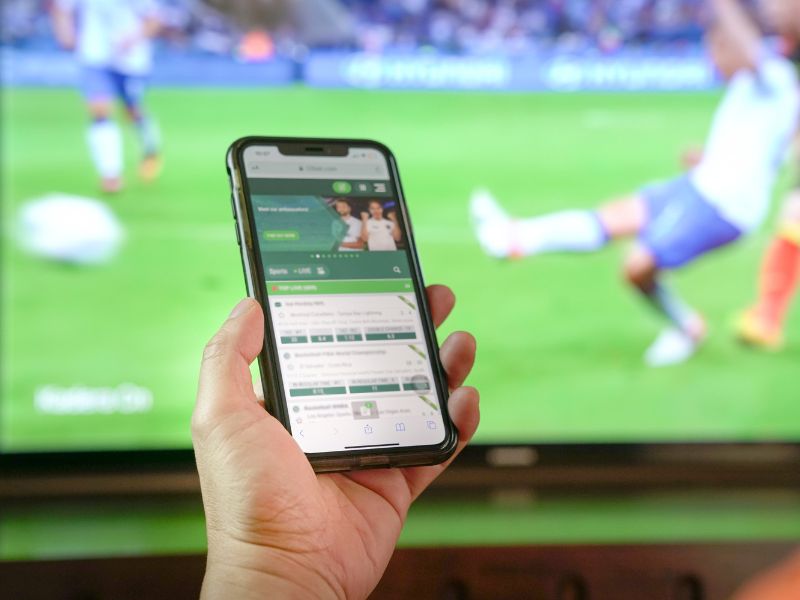 Kinh Nghiệm Cá Cược Bóng Đá Hiệu Quả Dành Cho Người Mới Tại 13WIN